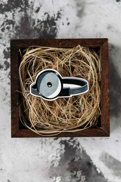 Брошь "Налобный" (дерево) Брошь "Налобный" (дерево)