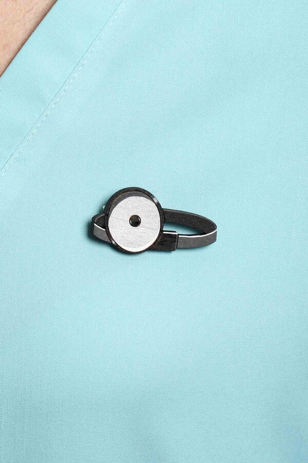 Брошь "Налобный" (дерево) Брошь "Налобный" (дерево)